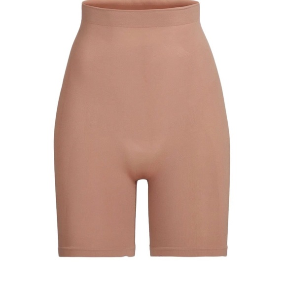SKIMS Other - Skims Sculpting Short Above Knee Open Gusset Sienna Size XXS/XS Shapewear